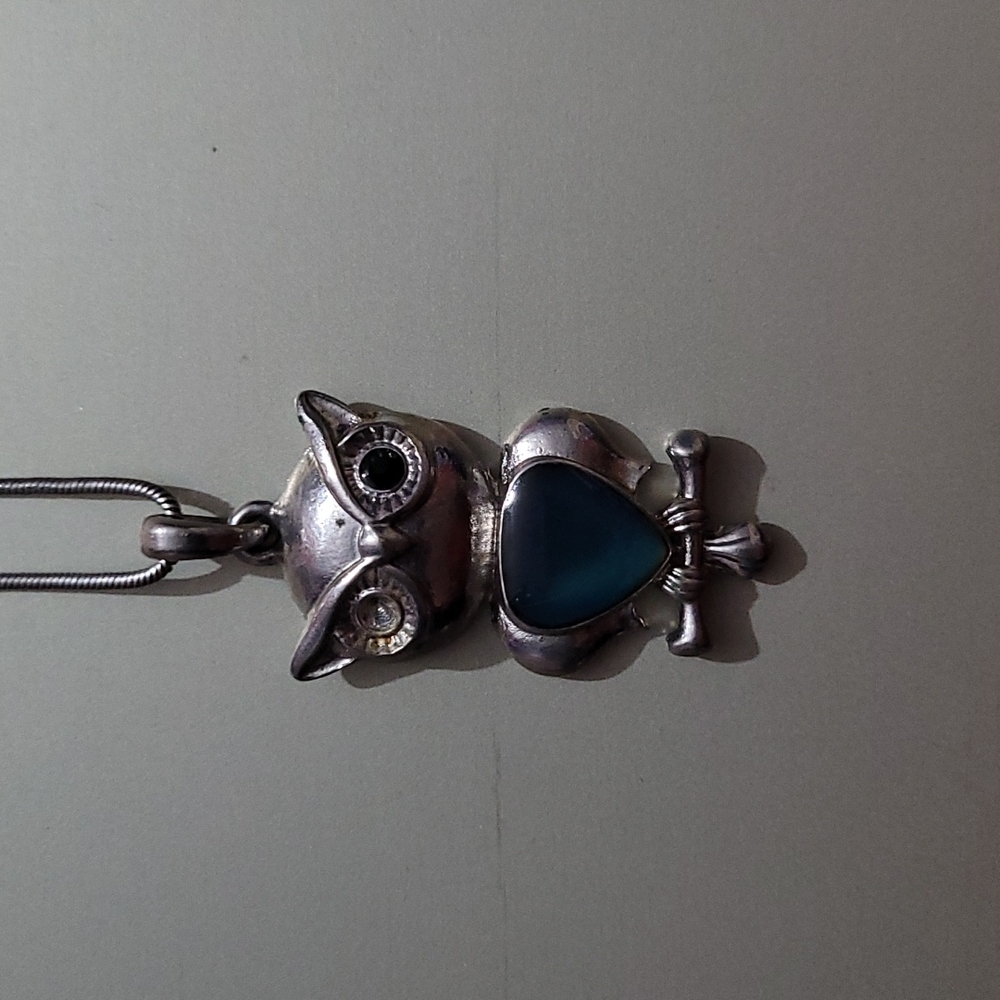 Owl mood necklace